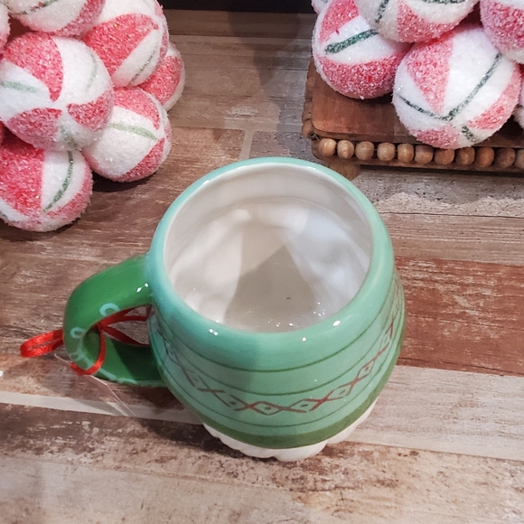 Santa Gnome Mug-NWT - Picture 4 of 7